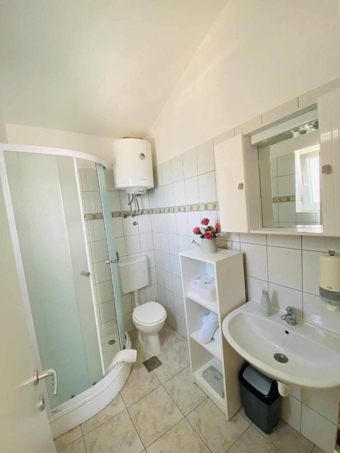Apartmani Pami Подстрана Экстерьер фото